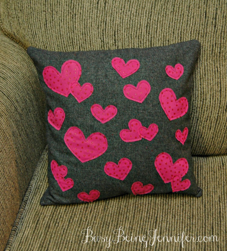 Sparkly-Heart-Pillow